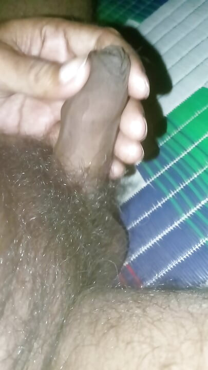 Shown the dick in proper angle by sitting position
