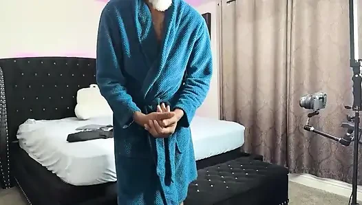Behind the Scenes with Riley Jacobs