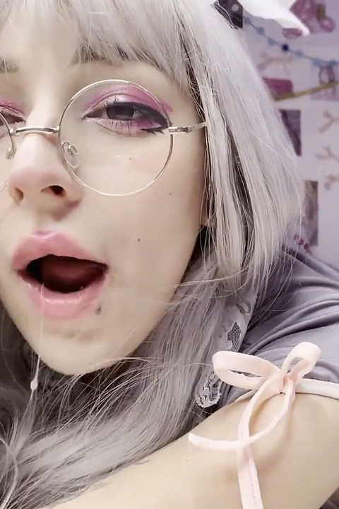 cum- on- my- ahegao- drooling- face- stepdaddy