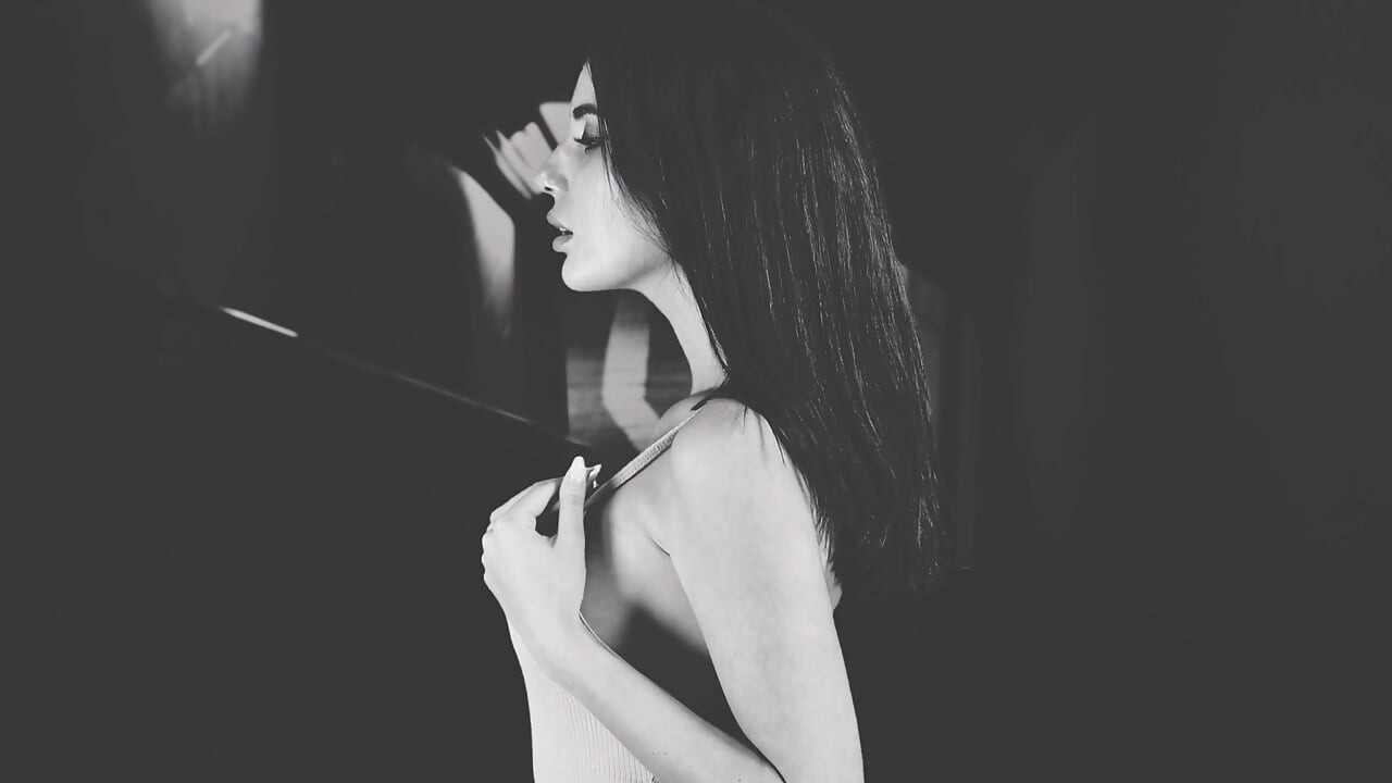 สาวเปียกวัยใสพร้อมที่จะผ่านการแคสต์หนังโป๊