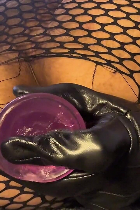 สาวข้ามเพศเงี่ยนทางตูด