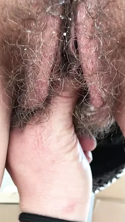 big lips hairy fingering 2