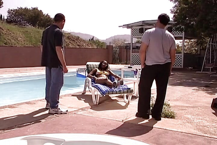 Perfect ebony babe gets double penetrated at the pool