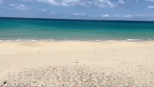 Naked Beach MILF Helps a Jerking Stranger - Cum on Her Ass