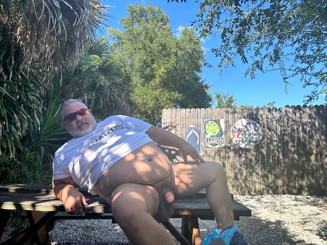 Grey Bearded Dominant Muscle Chub Bear Cums in His Mouth