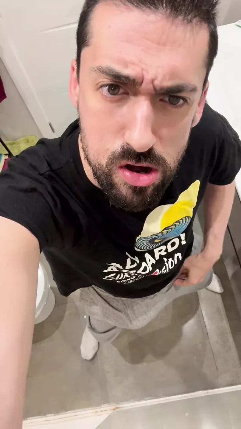hot daddy jerking off super hot crazy cumshot at the end