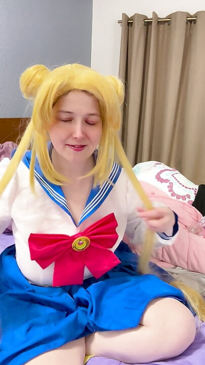 Sailor Moon Masturbasi sebelum Halloween