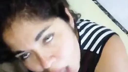 The best blowjob in the world this Latina knows how to wet a cock and how to extract the semen with her mouth cucumber in mouth