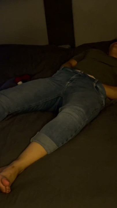 Masturbation Bed Eyes Bandaged Orgasm Moaning Trembling Twitching Clitoris Rubbing Horny Wet Foreplay Blowing Clyde's Mind | Clip 1