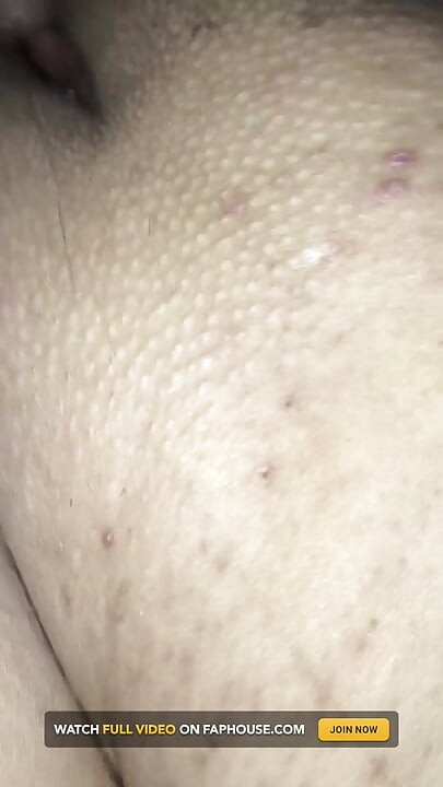 Je trompe mon mari avec un nouvel étalon sans préservatif