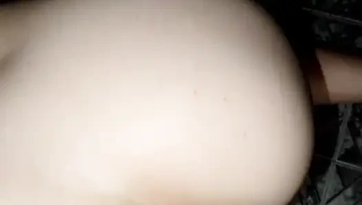 Kız arkadaşımın götünü dölliyorum