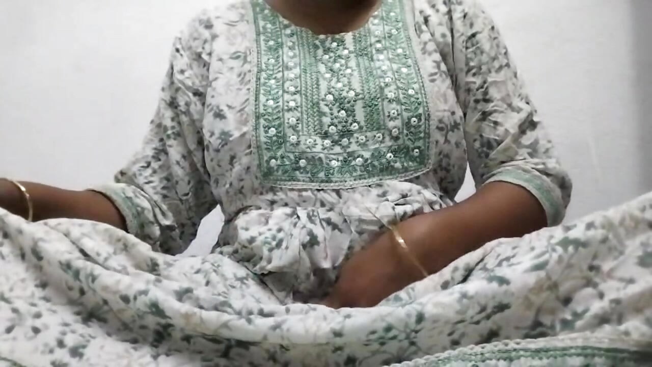 Eu mostrei à mão como fiz sexo, vejo tudo.