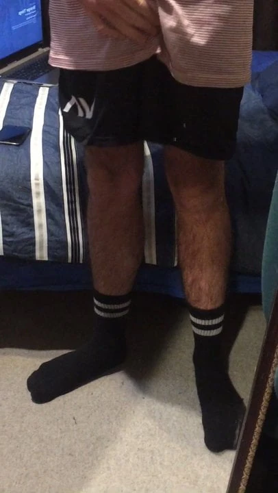 Skater showing off his cock