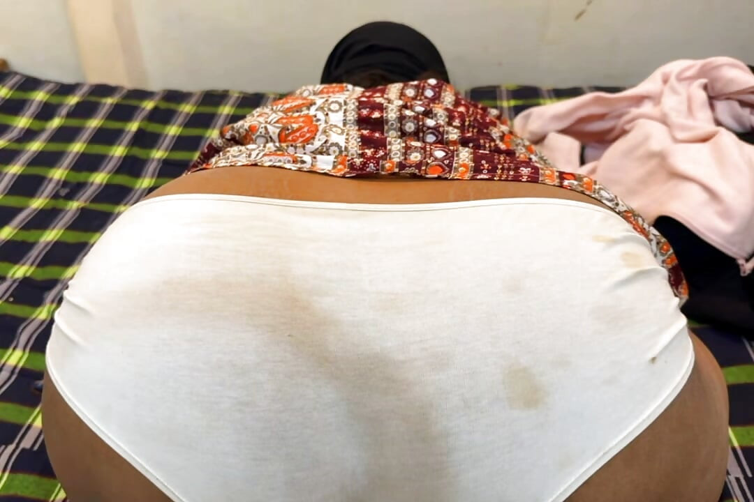 Ogromny booty arabian gorąca ciocia show na żywo!