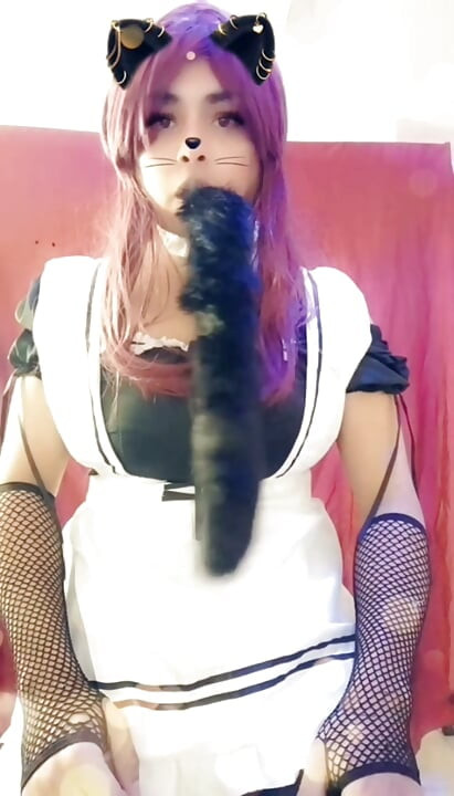 One hour of your favorite Sissy