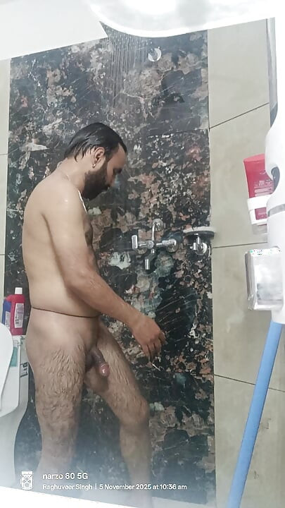 Police wale uncle gand maarte hue