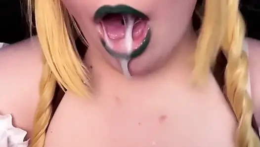 İrlandalı Barmen Büyük Yarakla Sikişiyor