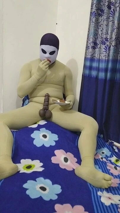 Zentai cbt femdom slave eat penis ball rope Bondage