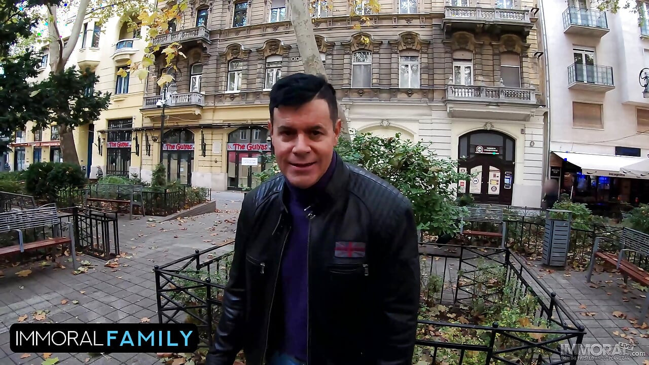 Głębokie kremówki dla Kylie po podwójnym nieustępliwym funtie!