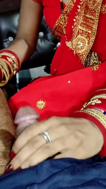 Emotional moment from "Sasur Ne Bahu Ko Malish Karane Ke Bahane Choda XXX SEX VIDEO HINDI AUDIO"