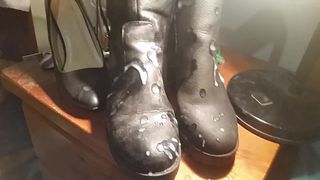 Spraying cum all over GFs boots and heels