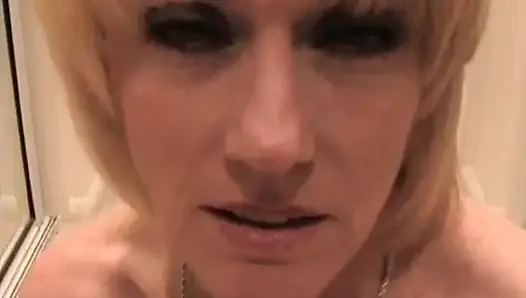 Злая сексуальная Melanie: Использована снова