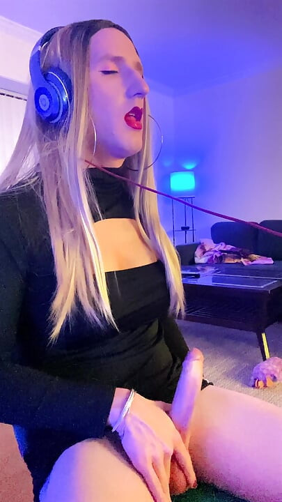Femboy Freedom Masturbando compilação