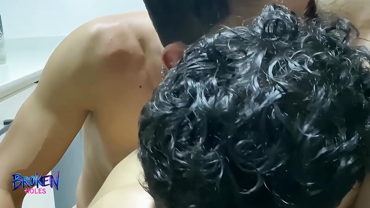 내가 나를 삼키는 동안 그와 함께 밖으로 만들기 II