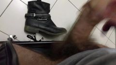 5.3.2018 Black Boots ShoesFuck Cum & Multiple Shoes Job