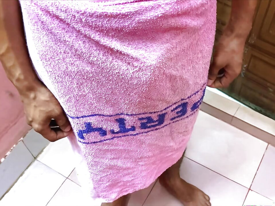My stepsister crazy for fucking when she see my big panis