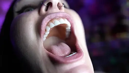 Mundtour mit Prothese in