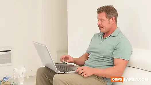 A young, moist ager cooter smells like a wild fantasy come true.