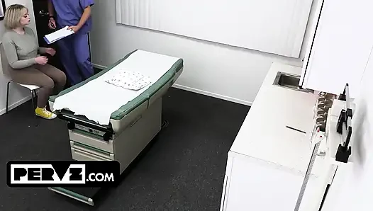 Annie archer si cewek semok annie archer & jack vegas mendapatkan perawatan spesial dari dokter mesum