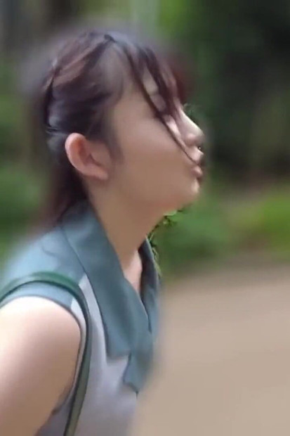 क्रीम-चुंबन हर गर्म swirl phase.1 का स्वाद लेते हुए मुँह भर चिढ़ाने के साथ टहलना