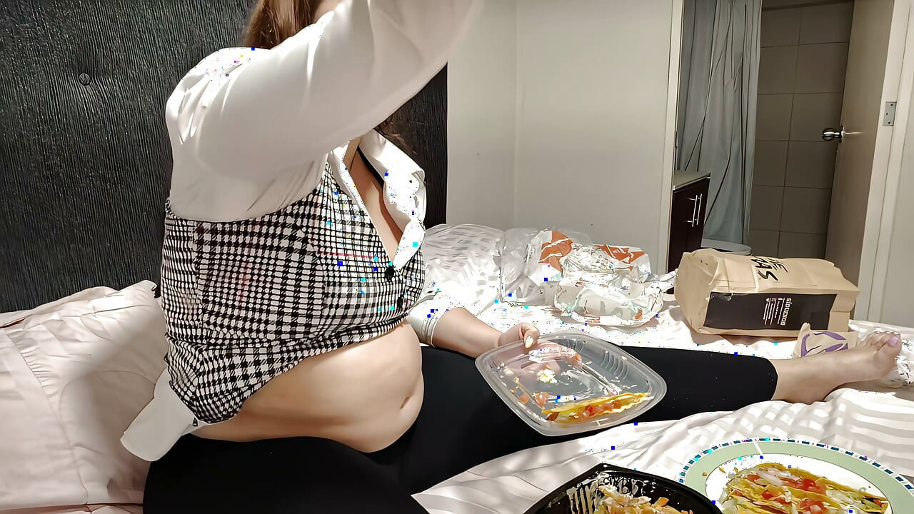 Nicole Chubby Fries and Nude Tease