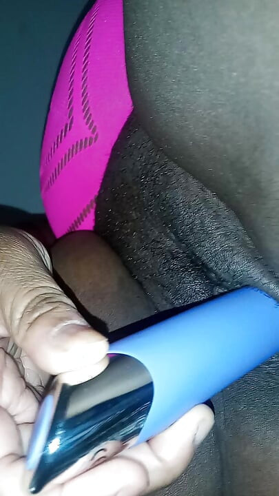 Vibrator muschi-spiel