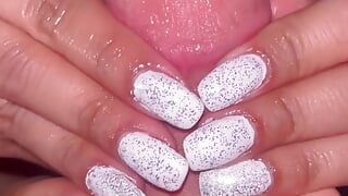 Witte nagels met sprankelen