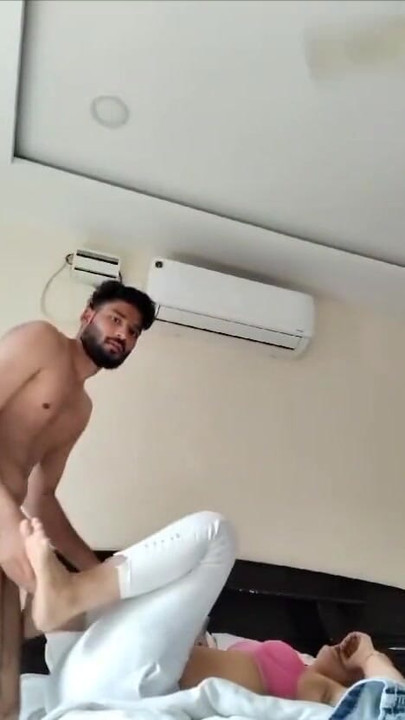 Detik menakjubkan dari "isteri kawan awak lagi hari ini terlalu banyak."