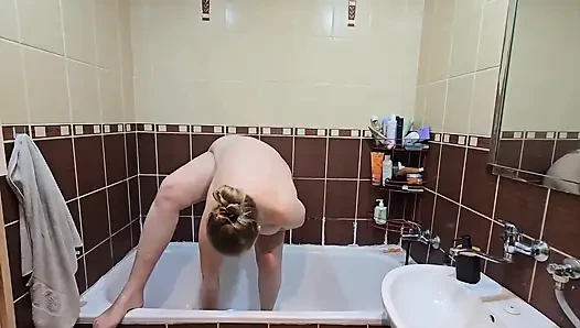 Busty BBW Shows Her Big Natural Tits and Shaves Her Pussy - Hot Shower
