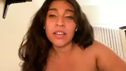 Shara, latina sexy, oups, boops