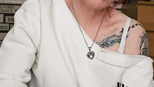 Dirtytalk Darüber, Wie Ich Mich Mit Ihrer Neuen Freundin Betrüge