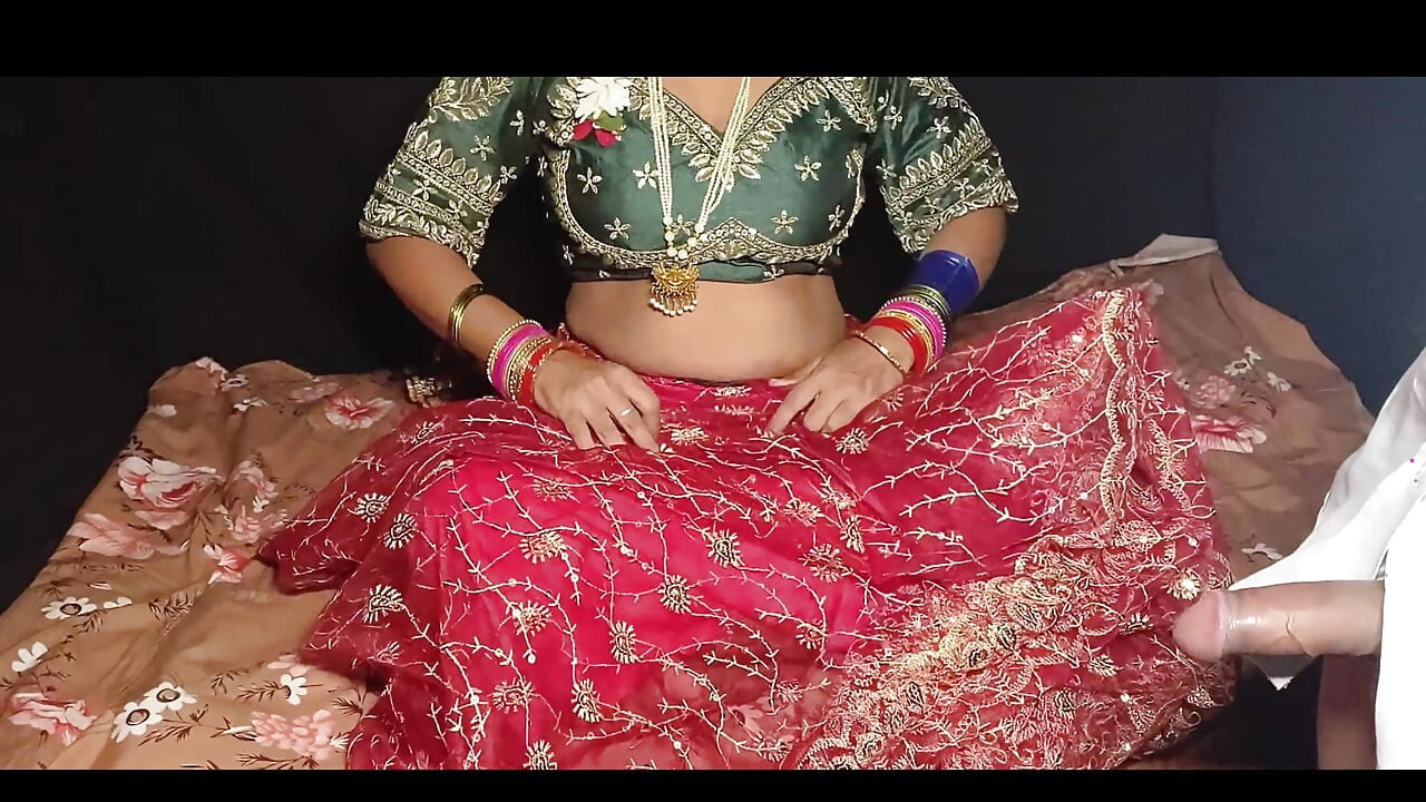 Suhagrat Desi Romance dulhan ki Suhaag Raat Sex Video Full Enjoy Real Suhaag Raat Red Saree Se Gughat Khol Ke Oral Sex desi