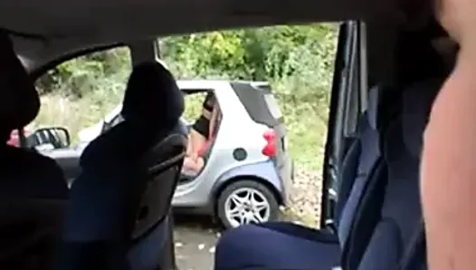 Increíbles escenas de sexo en un área de descanso en una autopista alemana