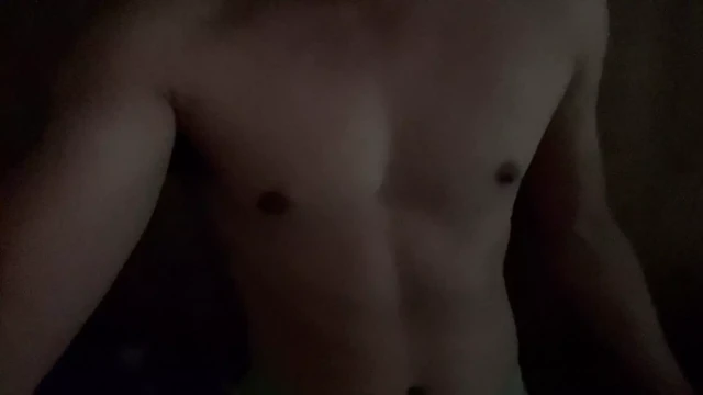 Young twinks handsome muscle cumshot sucking solo