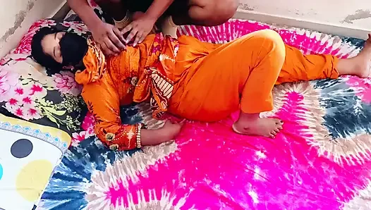 Pijat kecil gadis bangalore India