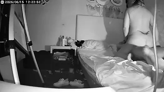 Я ОТКРЫВАЮ ЗАДНИЦУ МОЕЙ ЖЕНЫ