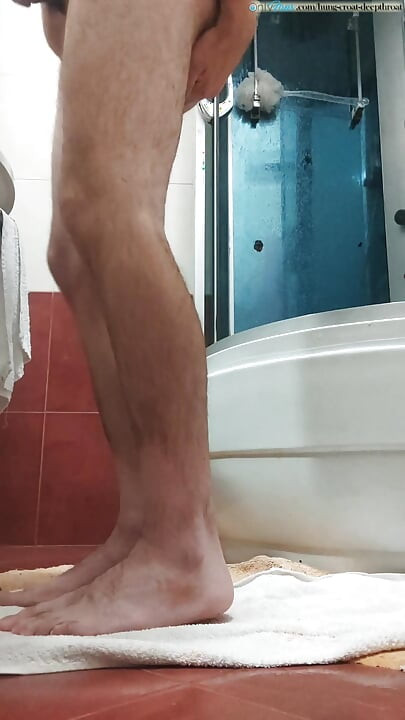 Isprobavam svoj novi vibrirajući dildo