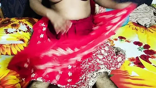 desi vhabi hard fucking and Dirty talking with her boyfriend.