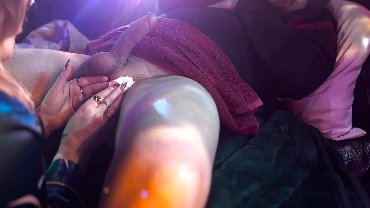 Masaż i peeling prowadzi do ręcznej roboty