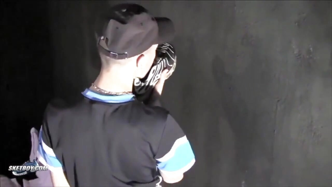Sketboy - The gym locker room